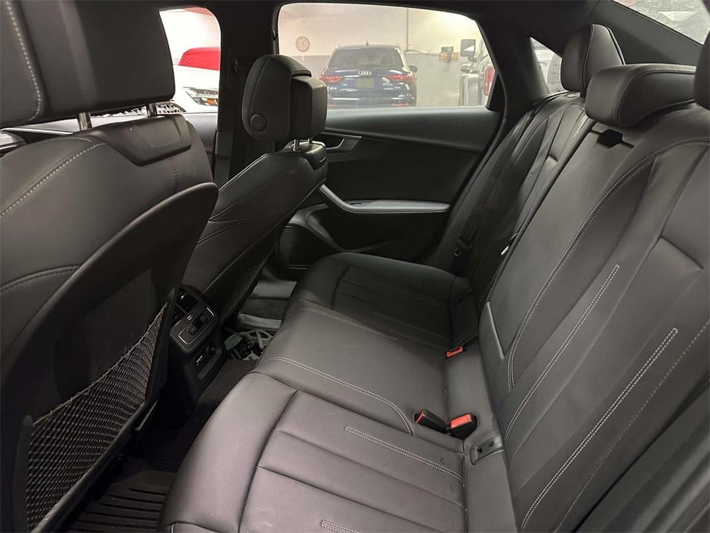 2023 Audi A4 Premium Plus 45 TFSI S line quattro S tronic