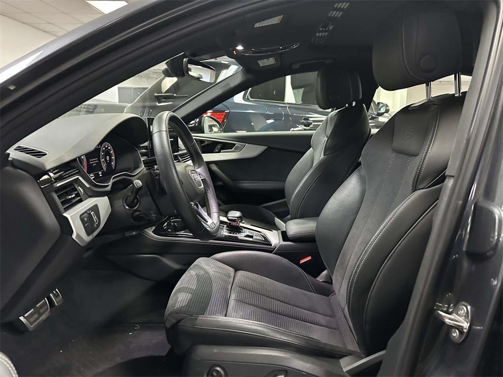 2023 Audi A4 Premium Plus 45 TFSI S line quattro S tronic