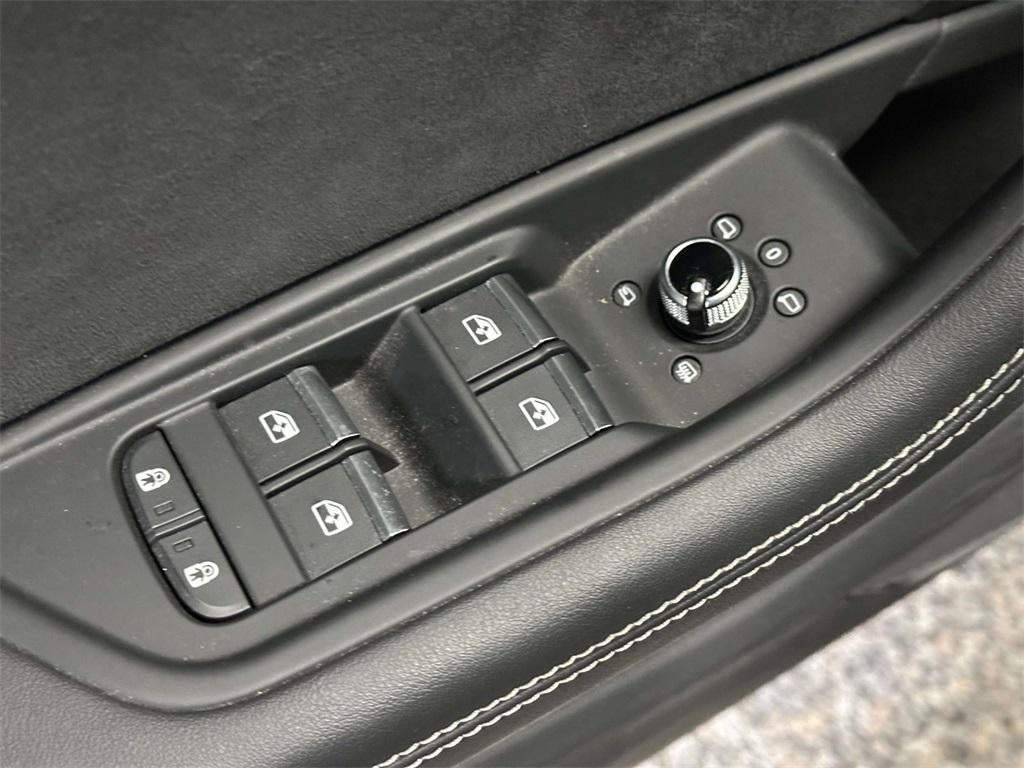 2023 Audi A4 Premium Plus 45 TFSI S line quattro S tronic