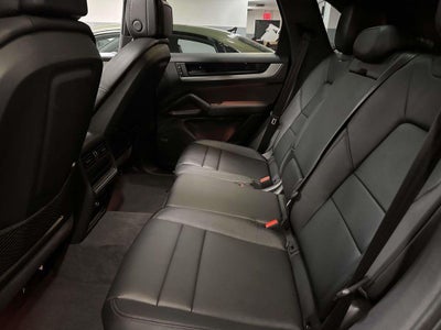 2025 Porsche Cayenne Base