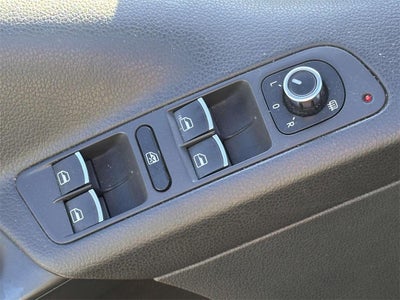 2011 Volkswagen Tiguan SE