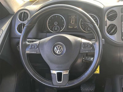 2011 Volkswagen Tiguan SE
