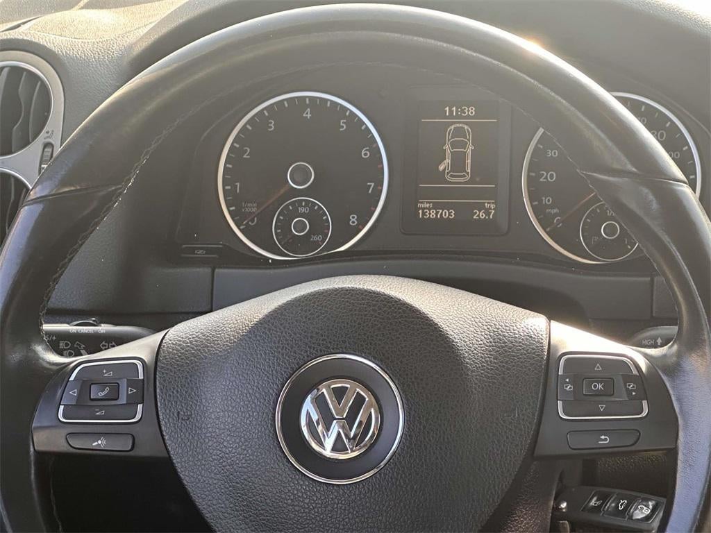 2011 Volkswagen Tiguan SE